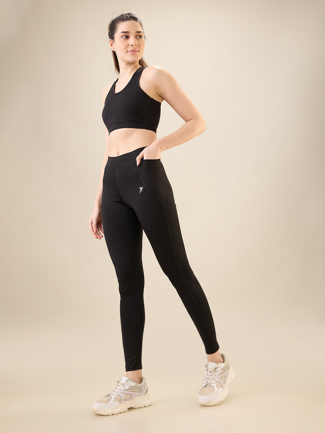 Zyra Fit Non Padded Wire Free Performance Active Wear Sports Bra - Jet black
